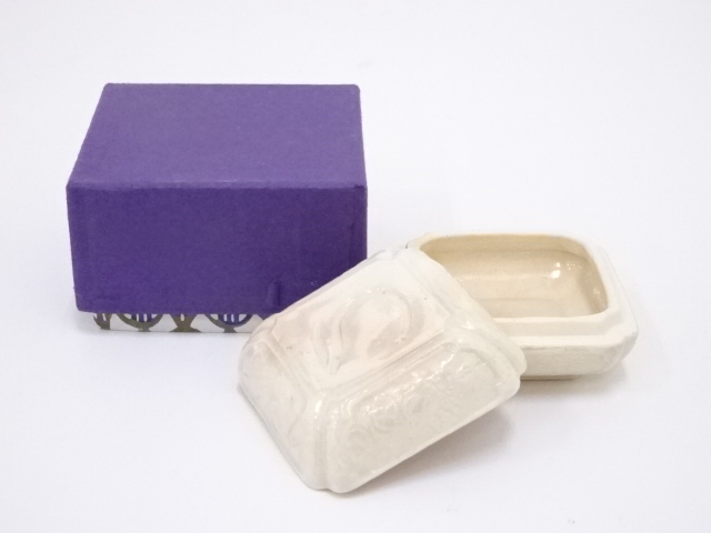 作家物　御本手四方香合